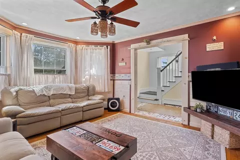 242 Clover St, Worcester, MA 01603 photo 7