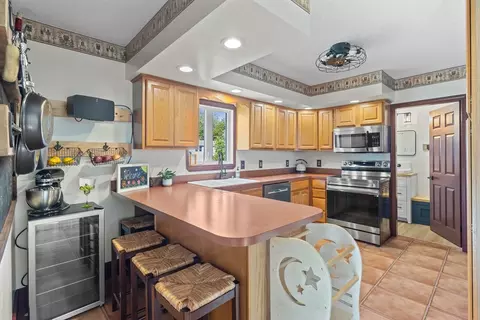 242 Clover St, Worcester, MA 01603 photo 13