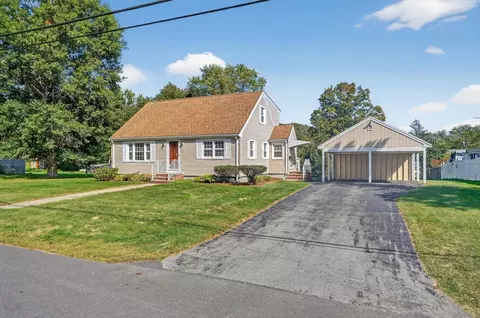 15 Chase St, Taunton, MA 02780