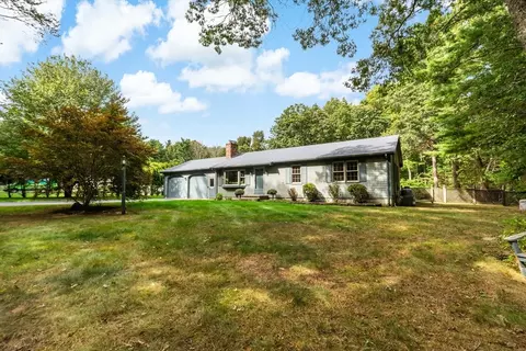 1525 N Hixville Rd, Dartmouth, MA 02747