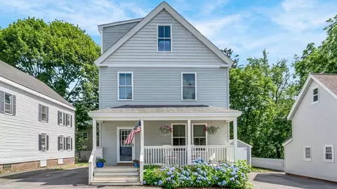 13 Lincoln Ct, Amesbury, MA 01913