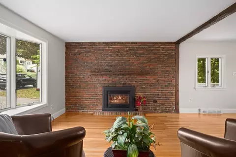 39 Wadsworth St, Danvers, MA 01923 photo 7