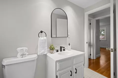 39 Wadsworth St, Danvers, MA 01923 photo 12
