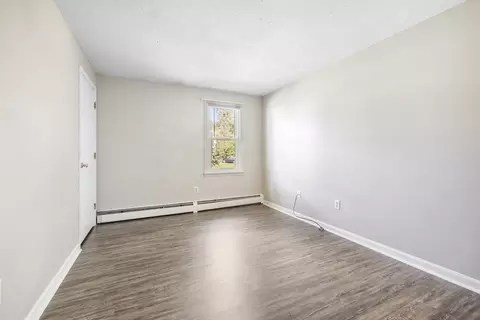 Bedroom - 7 Lorraine Rd, Worcester, MA 01604 photo 6 of 6