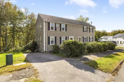 7 Lorraine Rd, Worcester, MA 01604
