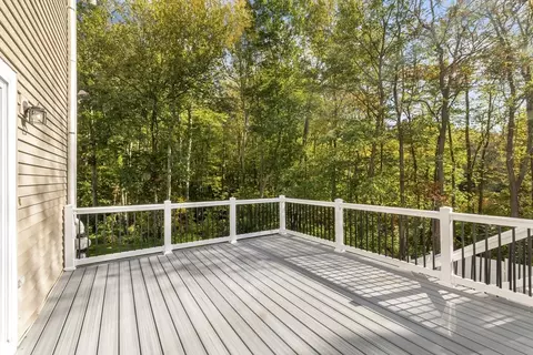Exterior - 7 Lorraine Rd, Worcester, MA 01604 photo 6 of 7