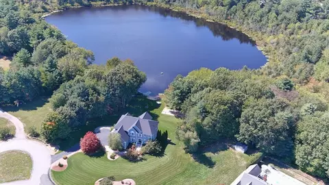 10 Dunham Pond Rd, Lakeville, MA 02347
