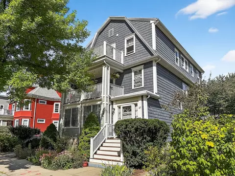 27 Sheffield Rd #3, Boston, MA 02131