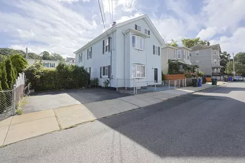 1245 N High St, Fall River, MA 02720