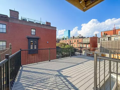 667 Tremont St #3, Boston, MA 02118