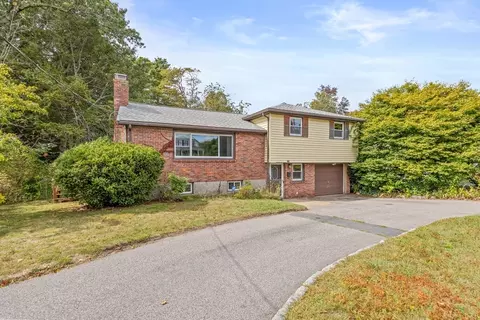 618 Nahatan St, Norwood, MA 02062