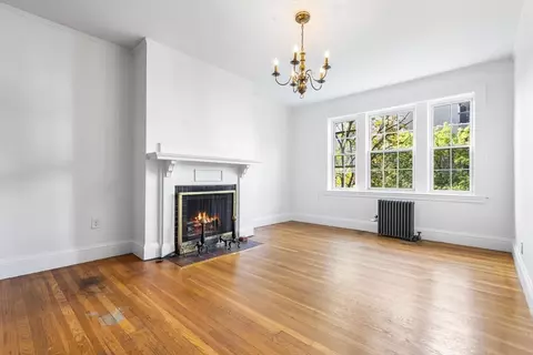 285 Harvard St #408, Cambridge, MA 02139