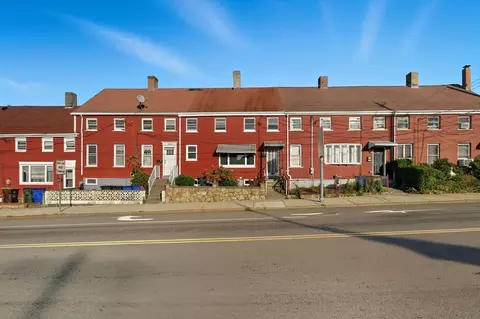 130 Broadway, Fall River, MA 02721 photo 2