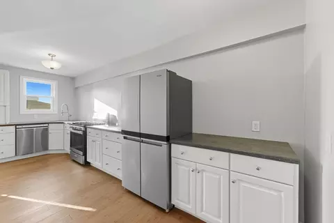 130 Broadway, Fall River, MA 02721 photo 8