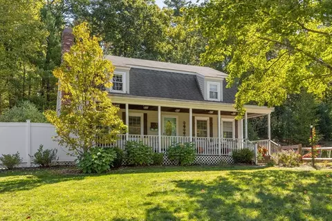 104 Ash St, Townsend, MA 01469 photo 2