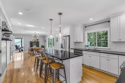 79 Robbins St, Acton, MA 01720 photo 3