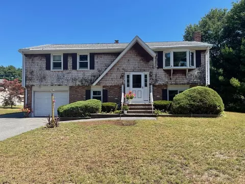 147 Colonial Dr, Taunton, MA 02780