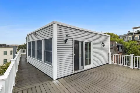 647 E 3rd #2, Boston, MA 02127 photo 32