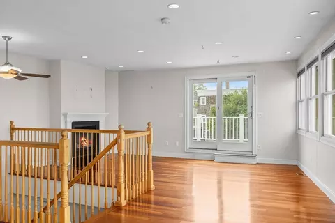 647 E 3rd #2, Boston, MA 02127 photo 5