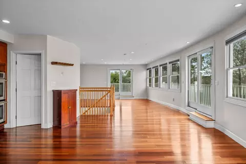 647 E 3rd #2, Boston, MA 02127 photo 3