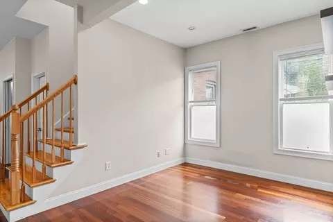 647 E 3rd #2, Boston, MA 02127 photo 10