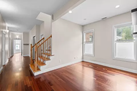 647 E 3rd #2, Boston, MA 02127 photo 9