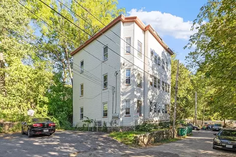 33-35 Omena Pl, Fitchburg, MA 01420