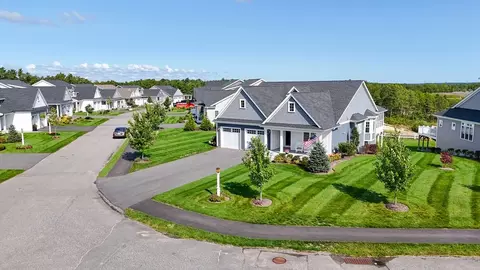 45 Pebble Beach Dr, Plymouth, MA 02360