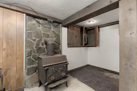 57 Jean Dr, Springfield, MA 01104 photo 9
