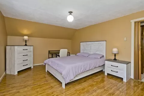 Bedroom - 92 Locust Ave, Worcester, MA 01604 photo 1 of 7