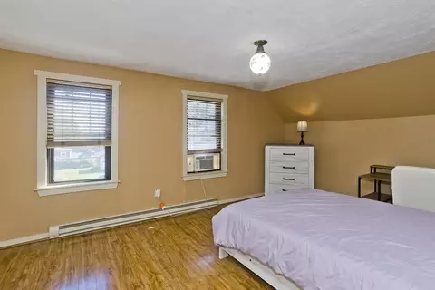 Bedroom - 92 Locust Ave, Worcester, MA 01604 photo 2 of 7