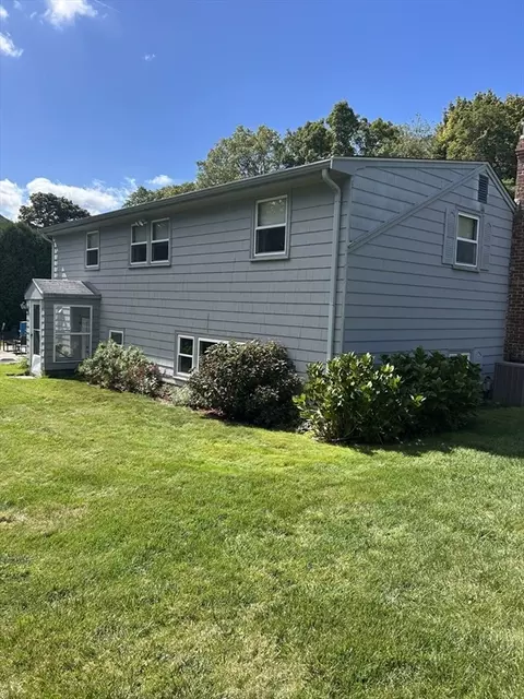57 Daniel Rd, Braintree, MA 02184 photo 5