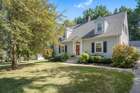 38 Park Ln, Walpole, MA 02032