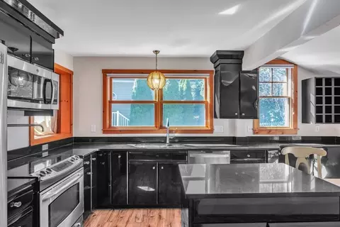 210 Barton Rd, Stow, MA 01775 photo 8