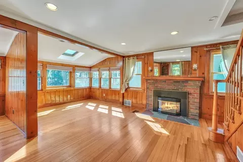 210 Barton Rd, Stow, MA 01775 photo 9