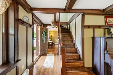 Entry Way - 57 Upper Gore Rd, Webster, MA 01570 photo 2 of 7