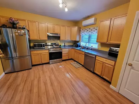 Kitchen - 297 Sheldon Rd, Barre, MA 01005 photo 1 of 3