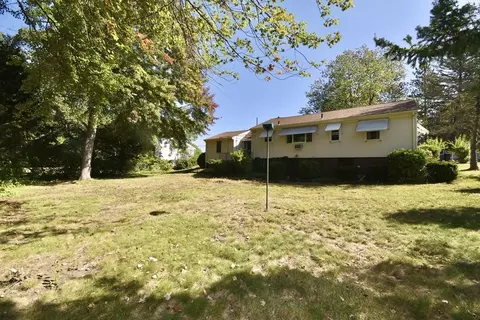 74 Blanche St, Springfield, MA 01119 photo 38