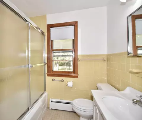 74 Blanche St, Springfield, MA 01119 photo 17