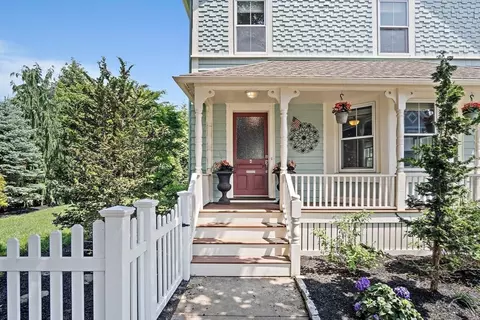 35 Harvard St, Winchester, MA 01890
