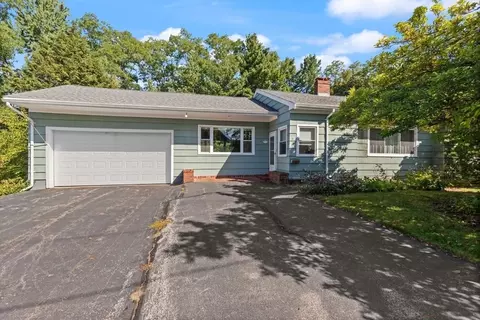 9 Woodcock Ave, Haverhill, MA 01830