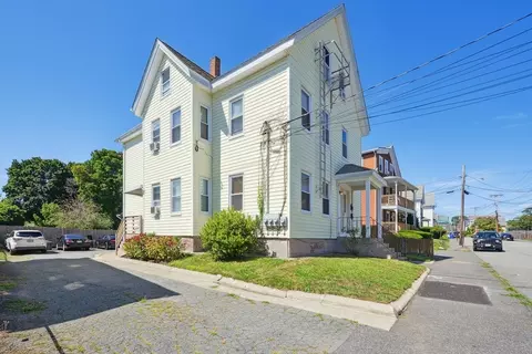 29 Grant St, Taunton, MA 02780