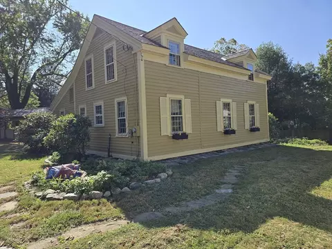 105 Church St, Ware, MA 01082
