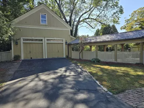 105 Church St, Ware, MA 01082 photo 5
