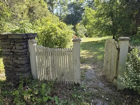 105 Church St, Ware, MA 01082 photo 16