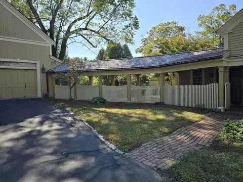 105 Church St, Ware, MA 01082 photo 4