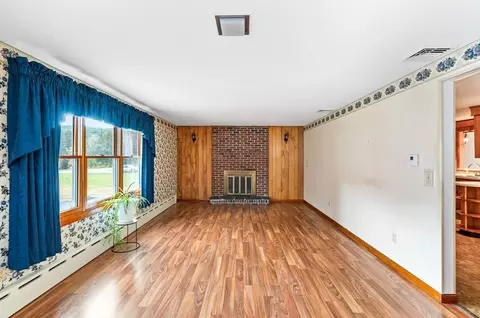 26 Brook St, Easthampton, MA 01027 photo 15