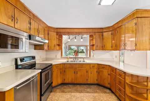 26 Brook St, Easthampton, MA 01027 photo 14