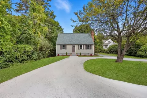 251 West St, Ludlow, MA 01056