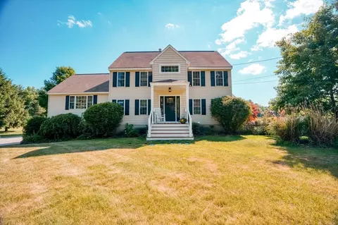 46 Brookline St, Pepperell, MA 01463